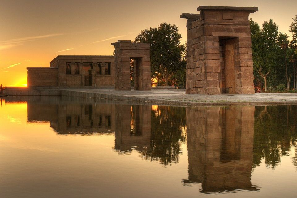 Templo de Debod at sunset